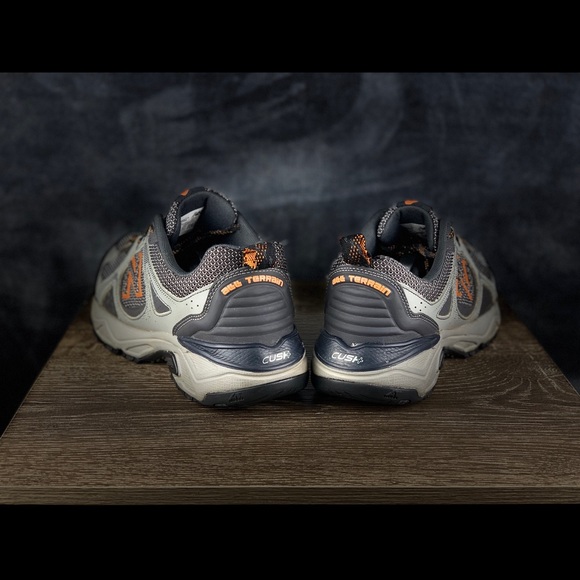 SOLD New Balance 481v3 Trail Running Shoes - Picture 4 of 8